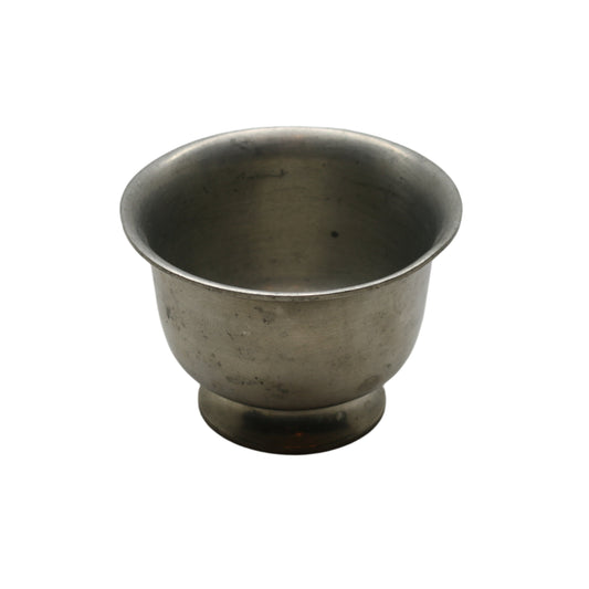 Vintage "Old Essex" Pewter Cup by Jennings – Model 661, Classic Elegance!